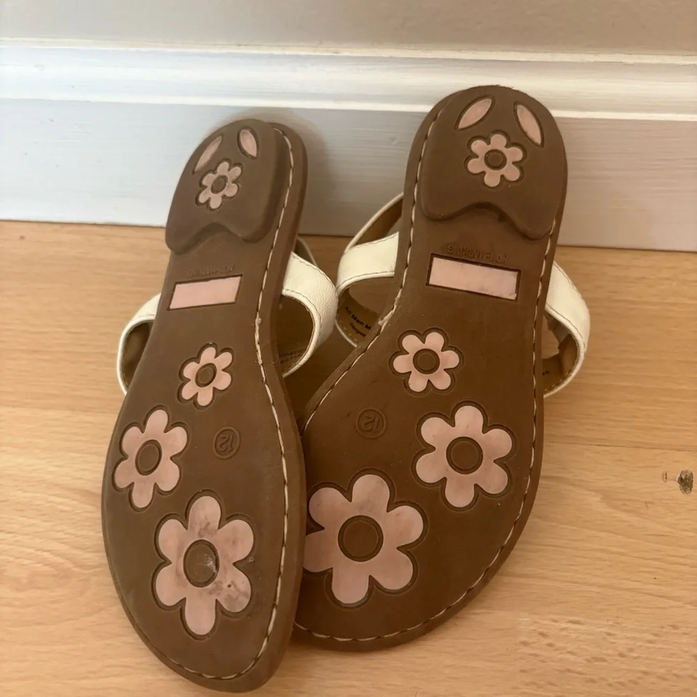 Girls 12 sandals flower Cherokee strap flip flop beach pool special occasion